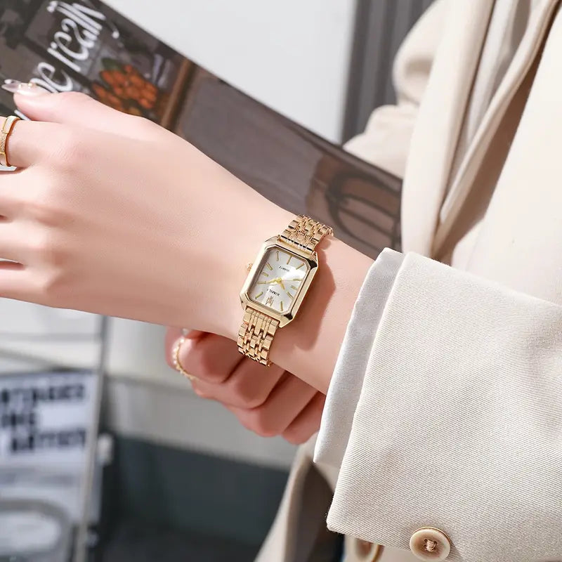 Sabrina - Watch (Gold)
