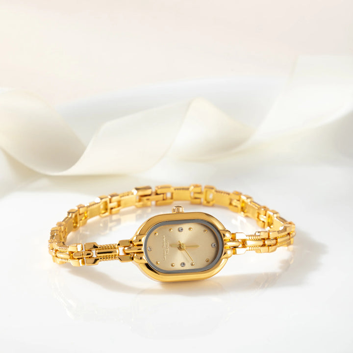 Viktoria – Gold Oval Watch