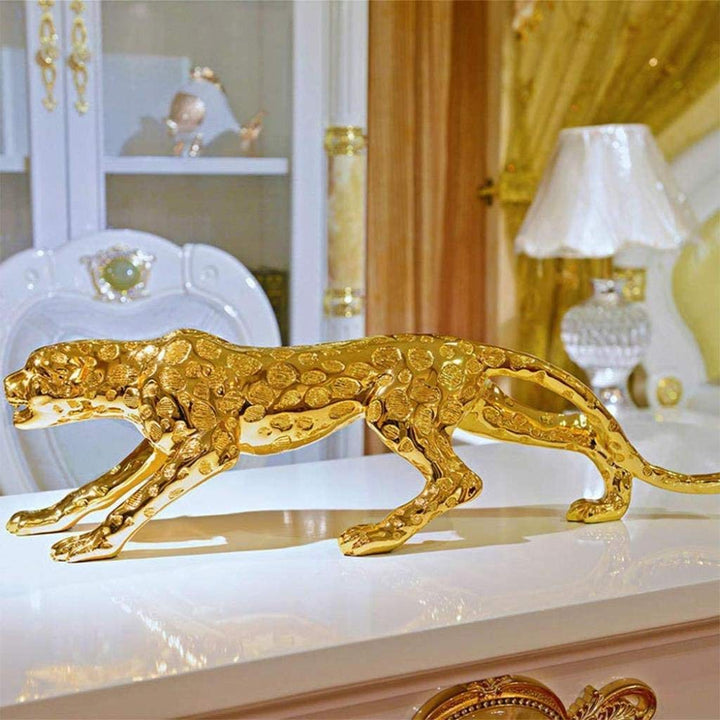 Panthera Grace Sculpture