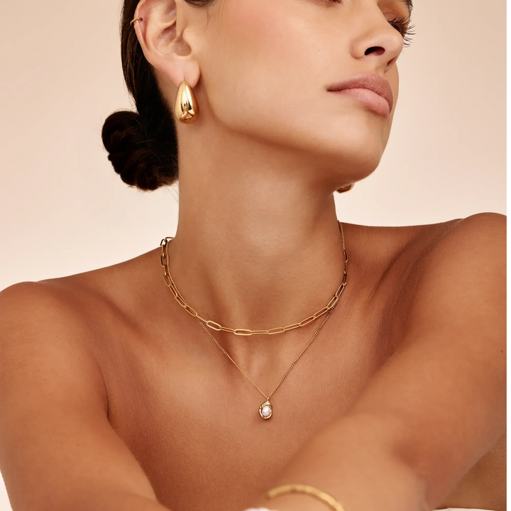 Luna Pearl Drop Necklace
