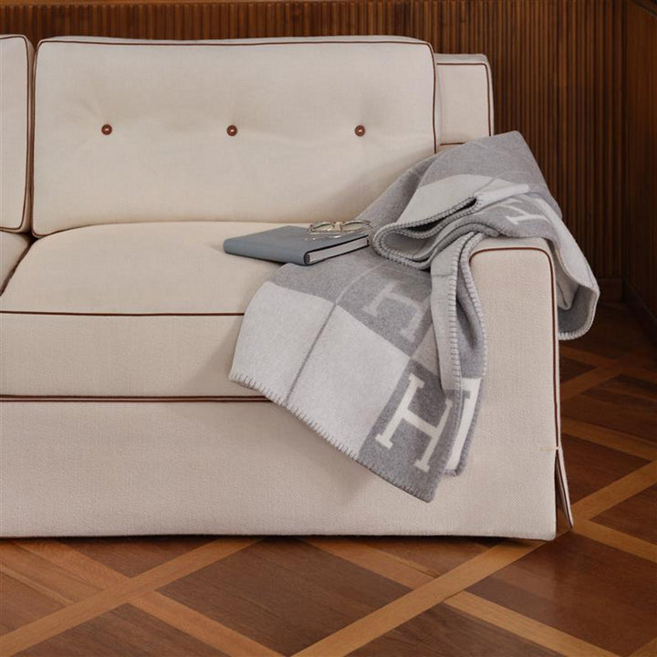 Hermés Avalon III throw blanket