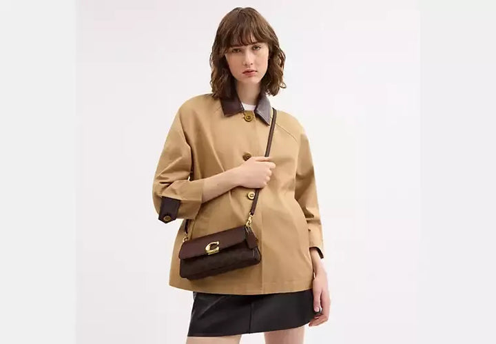 Coach Jet Shoulder Bag In Signature Canvas