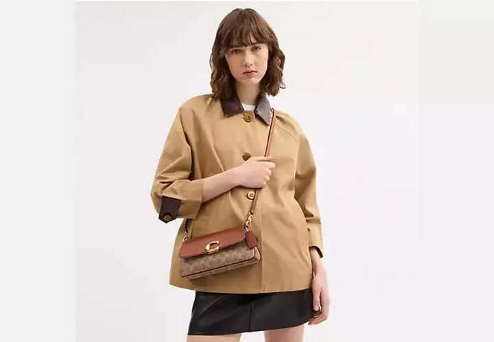 Coach Jet Shoulder Bag In Signature Canvas