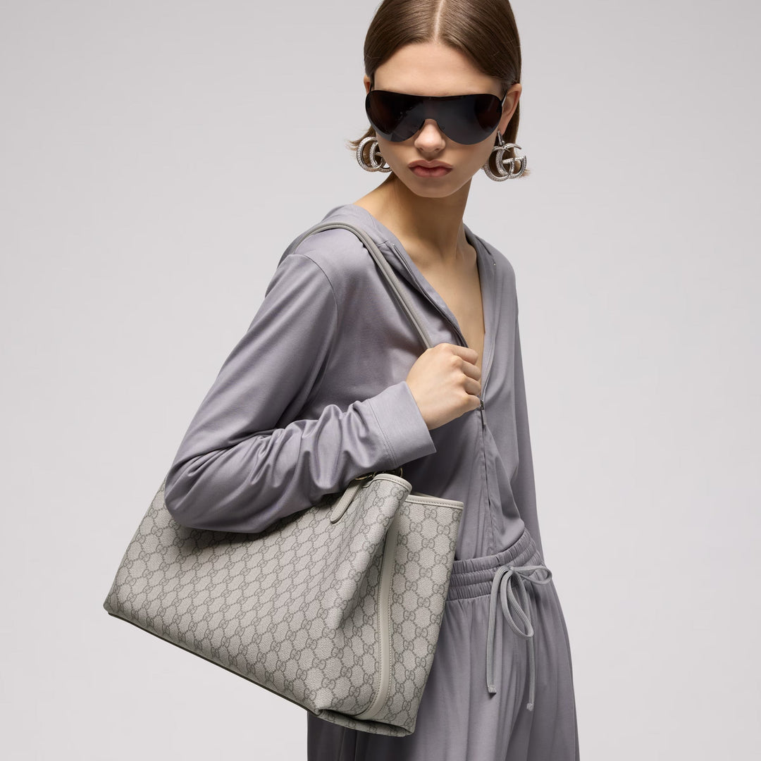 GG Emblem large tote bag
