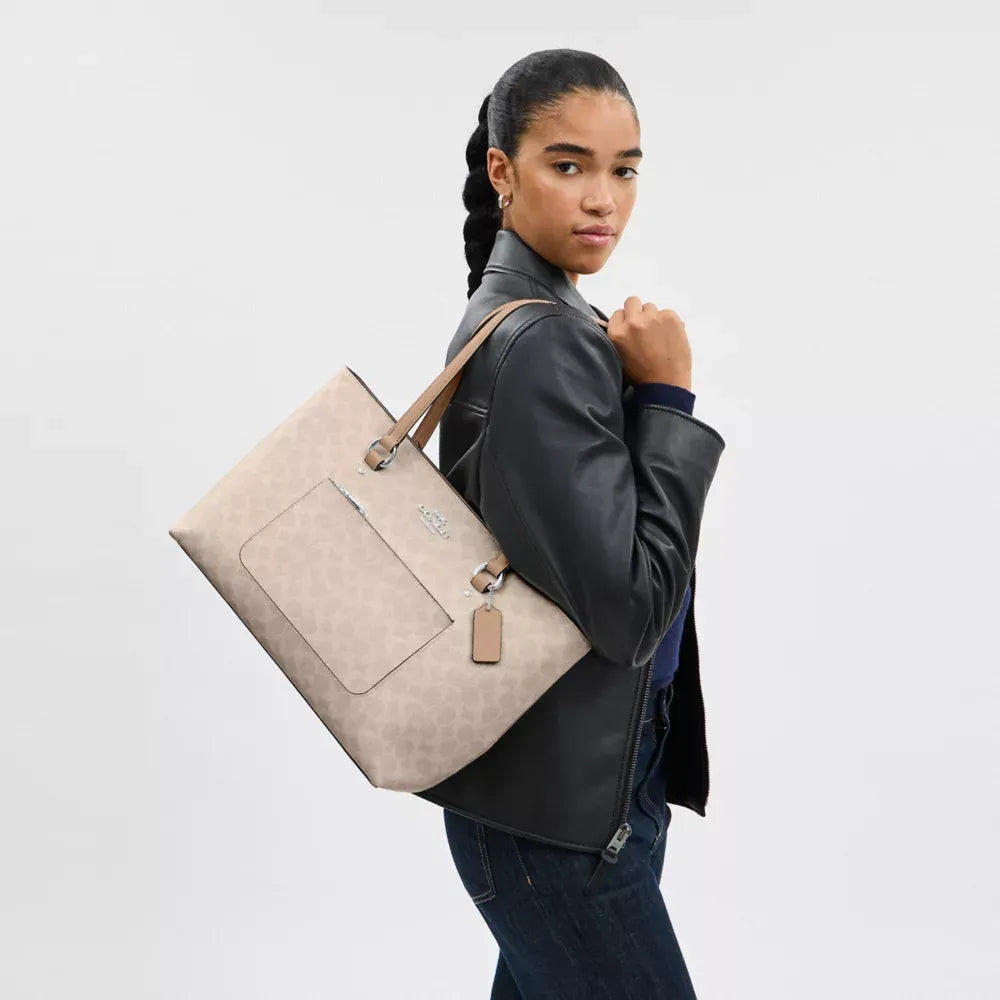 Coach Station Tote Bag In Signature Canvas