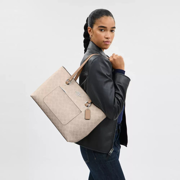 Coach Station Tote Bag In Signature Canvas