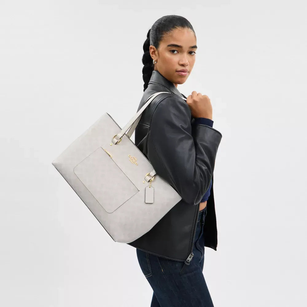 Coach Station Tote Bag In Signature Canvas