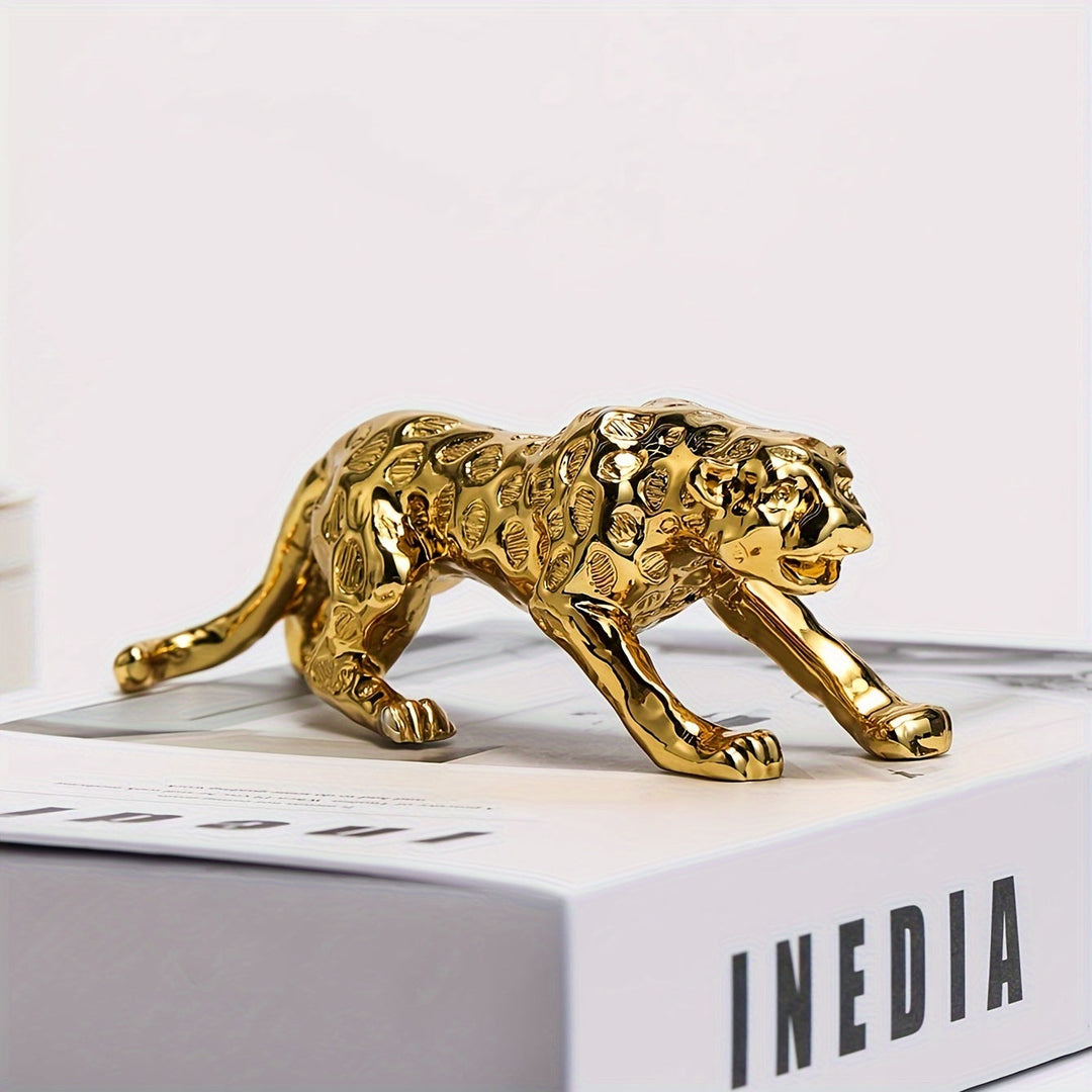 Panthera Grace Sculpture